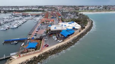 Hillarys, Avustralya 3 Haziran 2025: The Hillarys Boat Harbour of Perth CBD