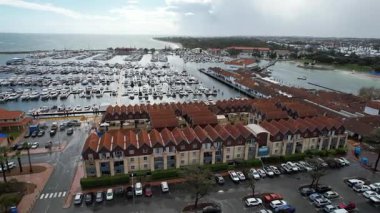 Hillarys, Avustralya 3 Haziran 2025: The Hillarys Boat Harbour of Perth CBD