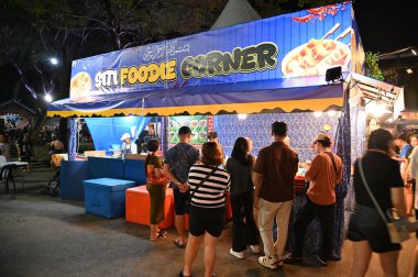 Kuching, Malezya - 8 Ağustos 2025: Yemek Festivali Sokak Fuarı
