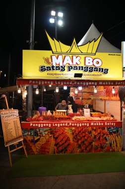 Kuching, Malezya - 8 Ağustos 2025: Yemek Festivali Sokak Fuarı