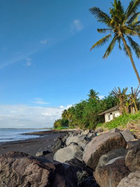Banyuwangi 'de bir sahilde güzel bir sabah manzarası.