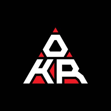 Üçgen şekilli OKR üçgen harf logosu tasarımı. OKR üçgen logo tasarımı monogramı. Kırmızı renkli OKR üçgen vektör şablonu. OKR üçgen logosu Basit, Zarif ve Lüks Logo.