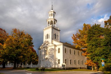 Eski Bennington, VT - ABD - 10 Ekim 2022 Vermont 'un ilk Protestan kilisesi, 