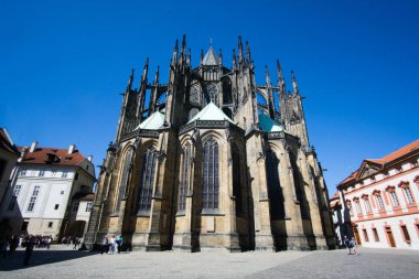 Prag, Bohemya - CZ 2 Haziran 2023 Hotel Art Deco Imperial Prag 'ın merkezinde etkileyici bir Art Deco binası. Bina değerli mozaikler ve seramik fayanslarla süslenmiş.