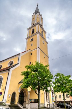 Mondsee, Yukarı Avusturya 7 Haziran 2023 Avusturya Mondsee 'deki turizm bilgi merkezinin dış görüntüsü
