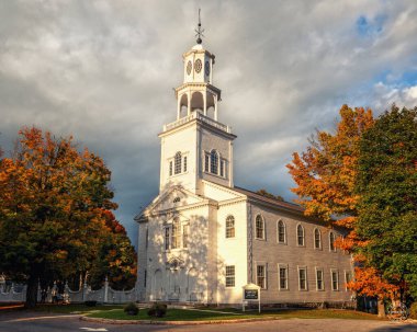 Eski Bennington, VT - ABD - 10 Ekim 2022 Vermont 'un ilk Protestan kilisesi, 