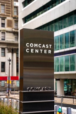 Philadelphia, PA A.B.D. 14 Ekim 2023 58 katlı Comcast Center için bir gökdelen