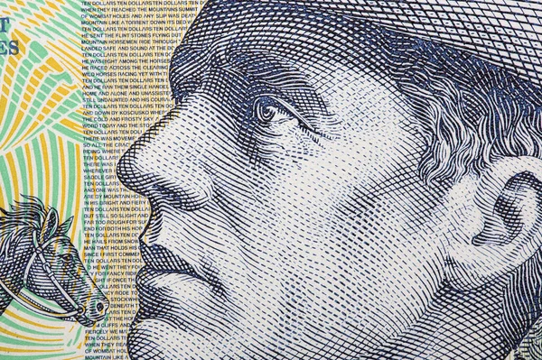 Banjo Paterson Avustralya parasından yakın plan bir portre