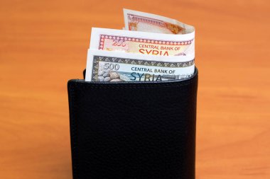 Eski Suriye parası - Siyah cüzdanda para