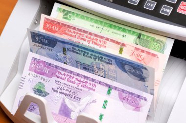 Etiyopya parası - sayma makinesinde doğum