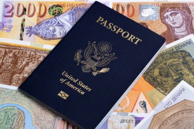 Makedon parasıyla Amerikan pasaportu - Dinar