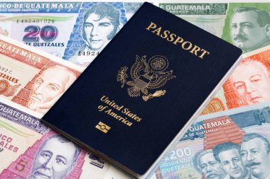 Guatemala parasıyla Amerikan pasaportu Quetzal