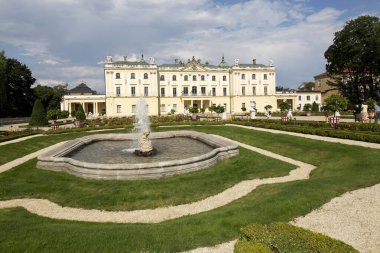 Bialystok, Polonya - 13 Temmuz 2025: Bialystok, Polonya 'daki Branicki Sarayı