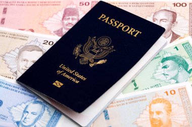 Bosna-Hersek 'te Amerikan pasaportu - üstü açık marka