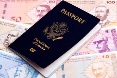 Bosna-Hersek 'te Amerikan pasaportu - üstü açık marka