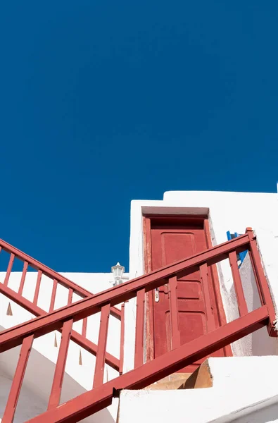 Foto Vertical Las Coloridas Escaleras Aire Libre Pueblo Isla Mykonos — Foto de Stock