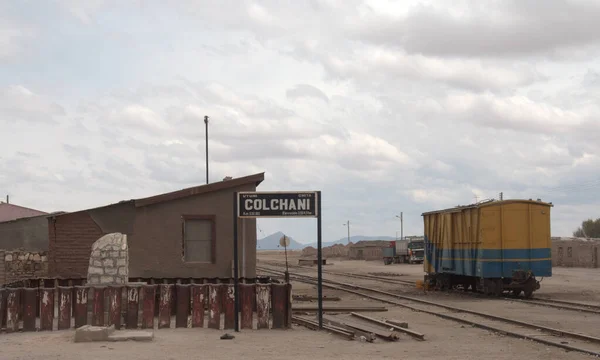 Dworzec Kolejowy Colchani Wzdłuż Wschodniego Krańca Słonych Mieszkań Boliwii Obraz Stockowy