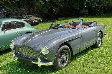 Aston Martin DB 2-4 Mark III Drophead Coupe 1958 'de 47' de ortaya çıktı. Uluslararası Oldtimer-Meeting 2024, Baden-Baden, Almanya.