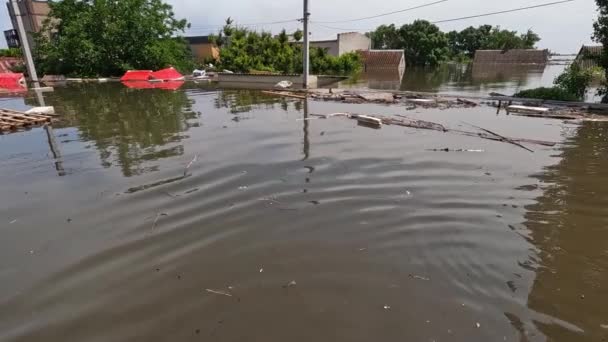 Záplavy Městě Kherson Důsledku Výbuchu Přehrady Řece Dněpru Městě Novaya — Stock video