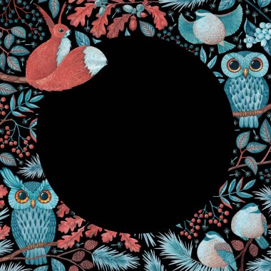 Bir baykuş, bir sincap, bir yaban mersini, dallar ve çam kozalakları, meşe yaprakları, meşe palamutları, yaprakları ve kızılcık üzümlerinden oluşan izole bir çerçeve.