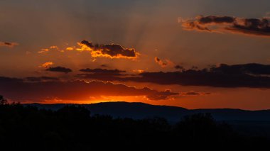 Sessiz Appalachian Dağlarında Güzel Günbatımı