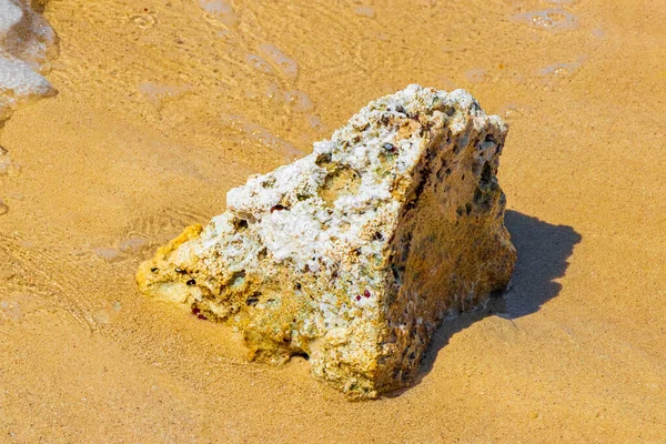 Stenar Stenar Och Koraller Turkosgrönt Och Blått Vatten Stranden Playa — Stockfoto