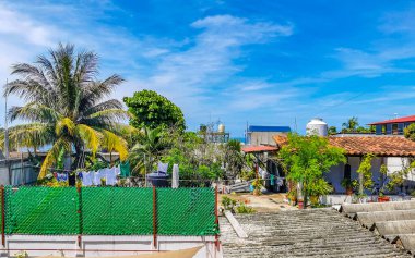 Puerto Escondido ve Zicatela Oaxaca Meksika 'nın güzel manzara manzarası.