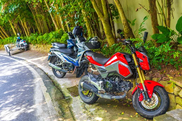 Různé Motocykly Mopedy Koloběžky Naithon Beach Sakhu Thalang Ostrově Phuket — Stock fotografie