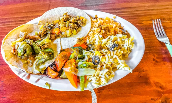 Typische Mexicaanse Gerechten Tortas Tacos Empanadas Tamales Playa Del Carmen — Stockfoto