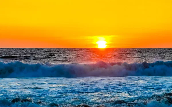 Hermosa Puesta Sol Colorida Dorada Amarillo Anaranjado Rojo Playa Gran — Foto de Stock