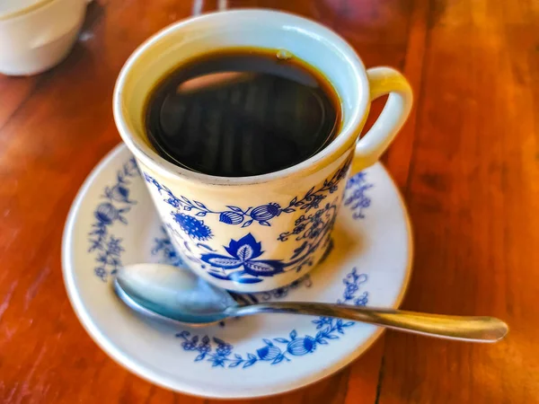 Голубая Белая Чашка Черным Кофе Деревянном Столе Cafecito Zicatela Puerto — стоковое фото
