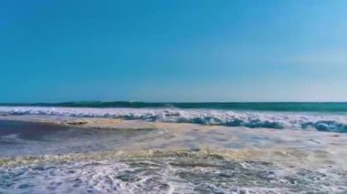 Zicatela Puerto Escondido Oaxaca 'da büyük sörfçü dalgaları..