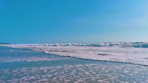 墨西哥埃斯科斯塔多 瓦哈卡港海滩上巨大的冲浪浪 — 图库视频影像
