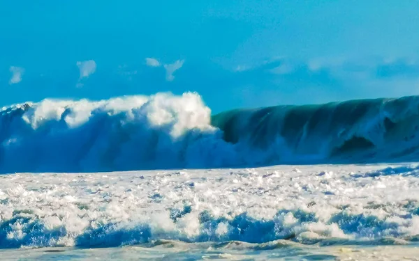 Extremely Huge Big Surfer Waves Beach Zicatela Puerto Escondido Oaxaca — Stock Photo, Image