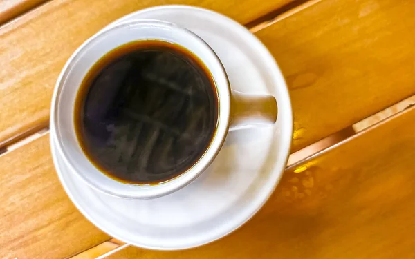 Tazza Caffè Americano Nero Con Cucchiaio Piatto Tavola Cibi Bevande — Foto Stock