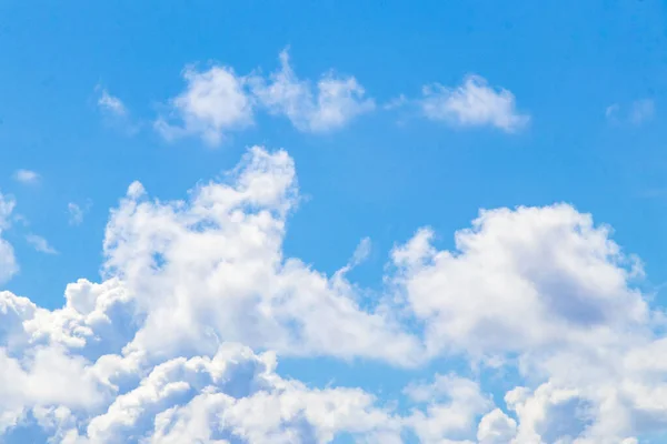 Céu Azul Com Belas Nuvens Formações Nuvens Dia Ensolarado Playa — Fotografia de Stock