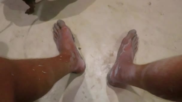 Extrémně Špinavé Bílé Prašné Blátivé Nohy Ostrově Isla Holbox Quintana — Stock video