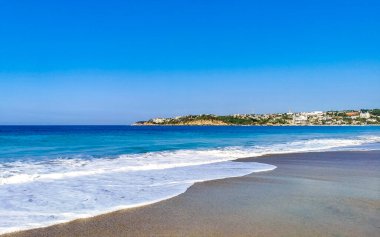 Zicatela Puerto Escondido Oaxaca 'da büyük sörfçü dalgaları..