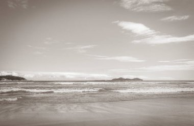 Muhteşem Praia de Lopes Mendes plajı Angra dos Reis Rio de Janeiro Brezilya 'daki büyük tropikal ada Ilha Grande.