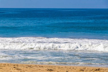Zicatela Puerto Escondido Oaxaca 'da büyük sörfçü dalgaları..