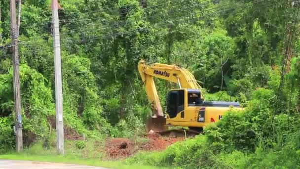 Thalang Phuket Thailand October 2018 Big Yellow Excavator Digs Destroys — ストック動画