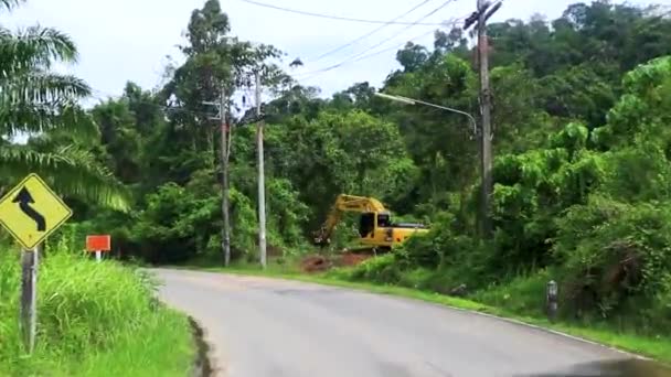 Thalang Phuket Thailand October 2018 Big Yellow Excavator Digs Destroys — Stock Video