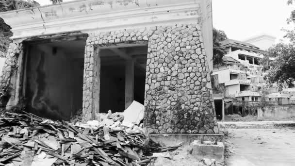 Ogromny Straszny Opuszczony Hotel Ruiny Kurortu Naithon Beach Sakhu Thalang — Wideo stockowe