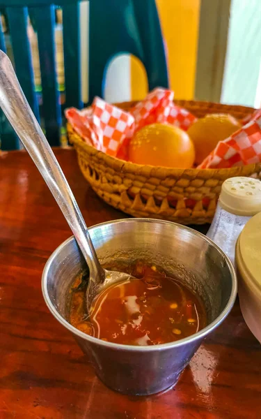 Fűszeres Piros Mexikói Chili Szósz Zicatela Puerto Escondido Oaxaca Mexikó — Stock Fotó