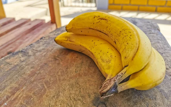 Bananas Frutas Banana Mesa Madeira Zicatela Puerto Escondido Oaxaca México — Fotografia de Stock