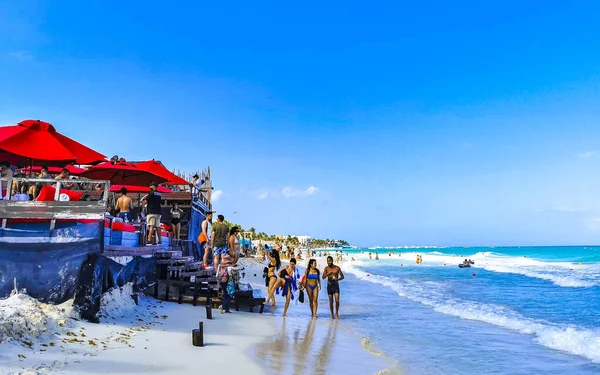 Playa Del Carmen Quintana Roo墨西哥2021年4月热带墨西哥墨西哥湾海滨风景全景 绿松石蓝水清澈 是墨西哥普莱亚德尔卡门酒店和棕榈树的度假胜地 — 图库照片