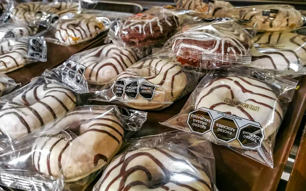 Пуэрто Эскондидо Оахака Мексика Январь 2023 Шоколадные Сахарные Пончики Шельфе — стоковое фото