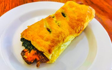 Tipik Meksika yemekleri Tortas Tacos Empanadas rollos and Tamales in El Cafecito, Zicatela Puerto Escondido Oaxaca Mexico.