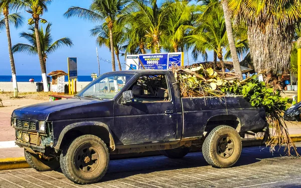 Puerto Escondido Oaxaca Mexico Leden 2023 Různé Mexické Pickup Nákladní — Stock fotografie
