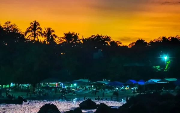 Frumos Uimitoare Colorat Auriu Apus Soare Galben Portocaliu Roșu Plajă — Fotografie, imagine de stoc